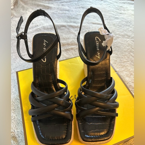 Circus NY by
Sam Edelman
Irene Espdarille Platform, Size 10 NWB - Picture 5 of 12